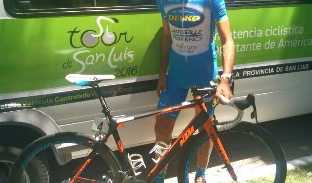 Tres anos e medio despois volve un galego á primeira categoría do ciclismo