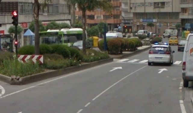 La Policía atrapa a un maltratador cuando golpeaba a su pareja en una calle de Vigo