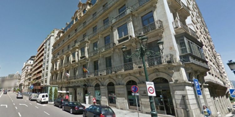 La Policía cree que el hombre que atacó a su mujer en un hotel de Vigo planificó el asesinato