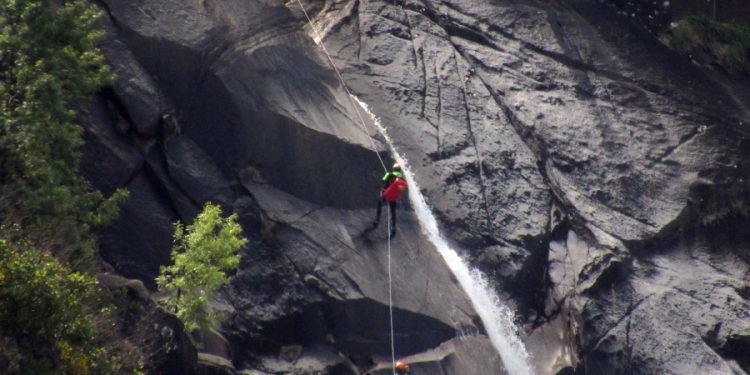 La instalación de bombas de achique permitió recuperar el cuerpo del desaparecido en Lobios