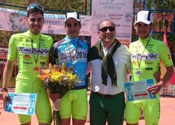 Aser Estévez, del Rías Baixas, revalida su título autonómico de contrarreloj élite