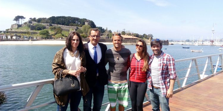 Baiona enamora al campeón del mundo de windsurf