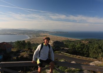 De O Grove a la Illa de Arousa por sus playas… y montañas