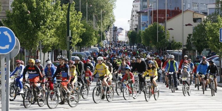 Vigo acoge la fiesta de la bicicleta