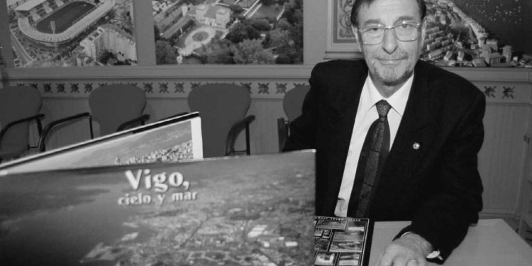 Fallece Lalo Vázquez Gil, cronista oficial de Vigo