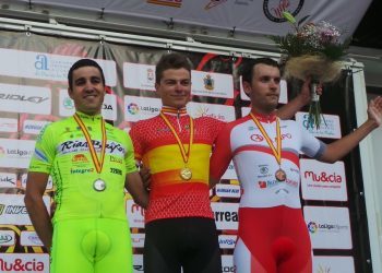 Aser Estévez y José Manuel Gutiérrez lideran al Rías Baixas en Ávila