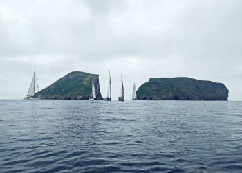 Zarpa de regreso a Galicia  la Baiona-Angra