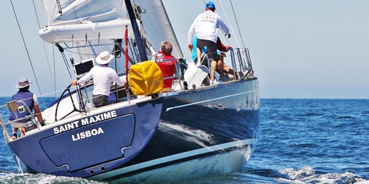 La flota zarpó de Baiona rumbo a Angra do Heroismo