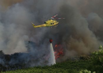incendio forestal vilanza monterrei a52 autovías rías baixas 2