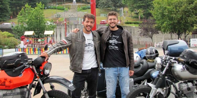 Carlos y Fran, dos moteros solidarios de Vigo a Atenas