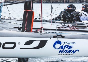 Cruzando el Cabo de Hornos en un catamarán volador