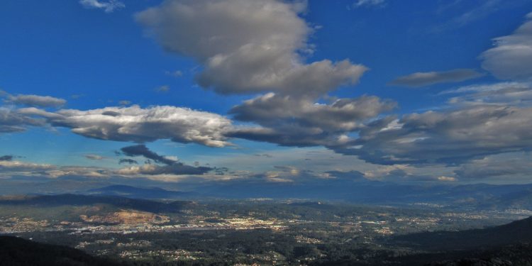 Desactivada a alerta en O Porriño e Ponteareas por altos niveis de ozono