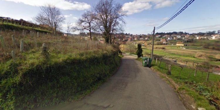 Herido de gravedad un vecino de Vigo al volcar con su tractor