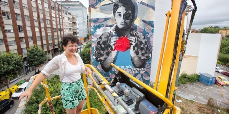 Color, de nuevo, para embellecer los espacios más feos