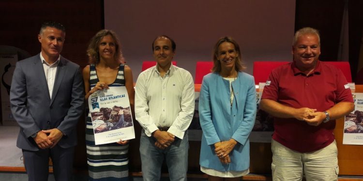 Más de un centenar de valientes unirán Cíes y Baiona a nado