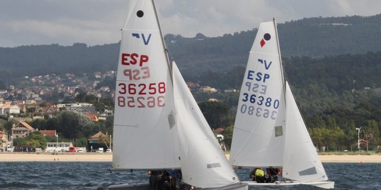 Canido defiende la hegemonía viguesa en Vaurien