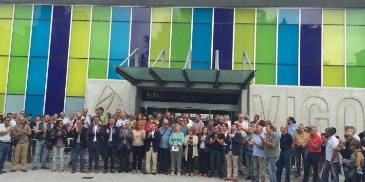 Concentración na Estación de Guixar en recordo das vítimas