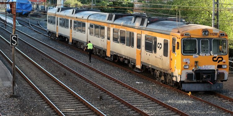 La jueza pide a Renfe que justifique las obras en las vías de O Porriño