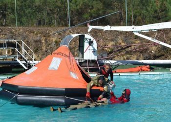 Salvaterra acoge un curso para rescatar a refugiados en alta mar
