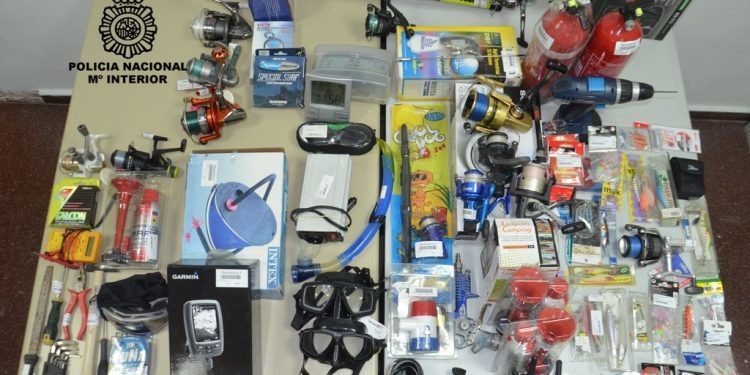 Detenidos por doce robos en yates y embarcaciones deportivas en Chapela