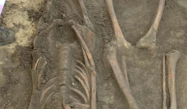 A Lanzada revela un sétimo bebé e dous adolescentes