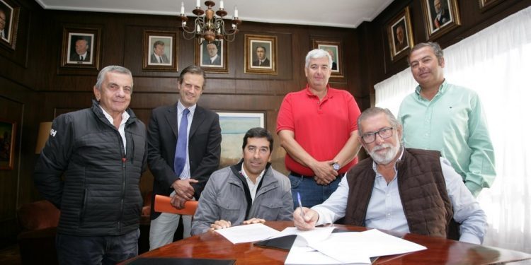 La Semana del Atlántico, entre Viana, con 200 Optimist, y Vigo, con los J70