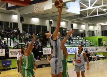 El Celta Zorka murió en la orilla en un partido en el que pecó de irregularidad