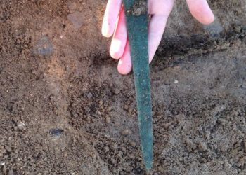 Descubren na Lanzada un puñal que podería pertencer ó século IV a.C.