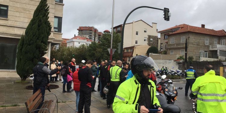 La lluvia no pudo con los «moteros» vigueses