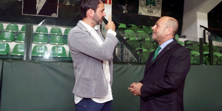 El Panathinaikos destituye a su entrenador una semana antes de medirse al Celta