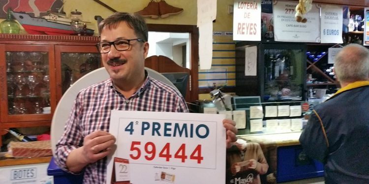 Pellizcos de la Lotería de Navidad por toda la comarca de Vigo