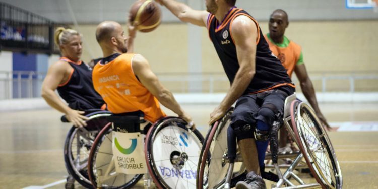 El Amfiv busca una victoria para engancharse a la zona alta