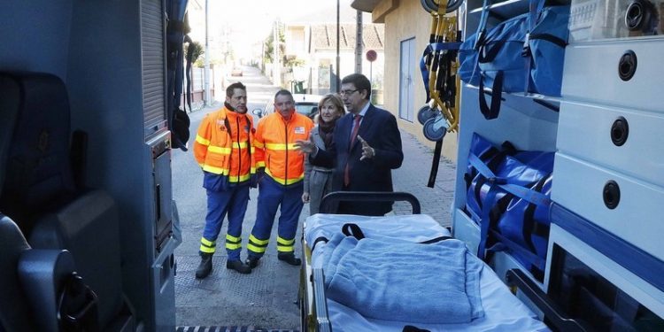 A Xunta reforza o servizo do 061 e as frecuencias de barco no Morrazo