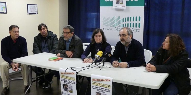 Navia reclama catro médicos e dous pediatras máis