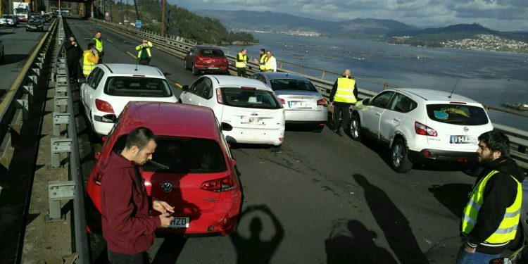 Caballero pide solución aos colapsos en Rande e ameaza con prohibir o acceso a camións