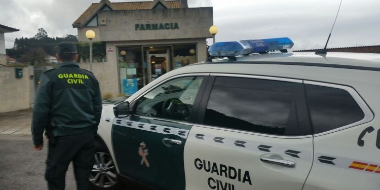 La Guardia Civil detiene en Vigo al presunto atracador de una farmacia en Nigrán