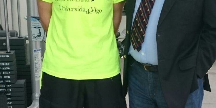 El salcedense Víctor Fernández, séptimo fichaje del Rías Baixas