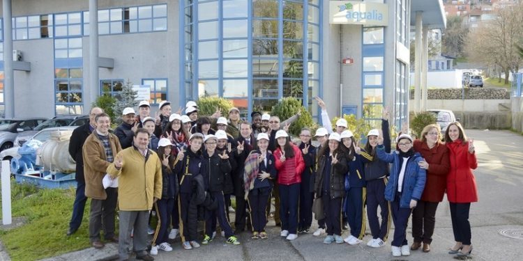 Máis de 1.000 escolares de 20 colexios visitaron Aqualia