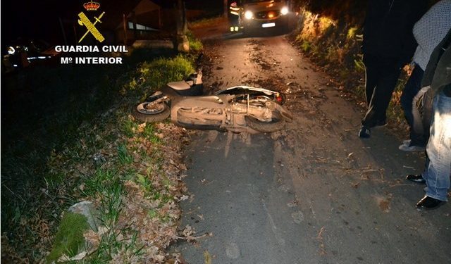 La Guardia Civil investiga a dos jóvenes tras sufrir un accidente grave en Tomeza con una moto robada