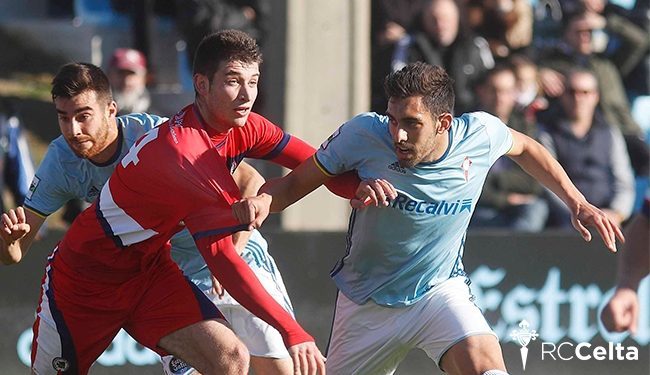El Celta B perdona y Borja Iglesias rescata un punto en el descuento