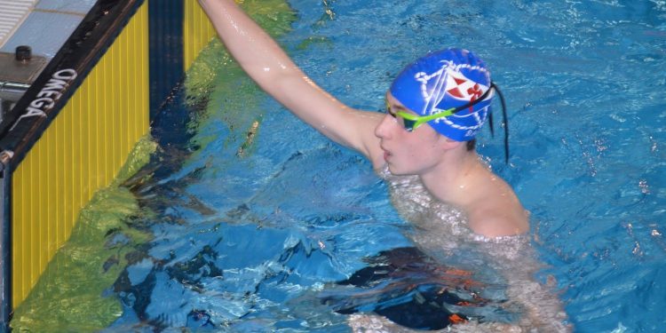 Cinco deportistas del Náutico y un entrenador, convocados por la selección gallega