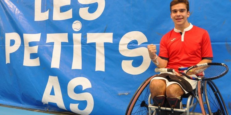 El vigués Martín de la Puente gana su tercer Mundial júnior consecutivo