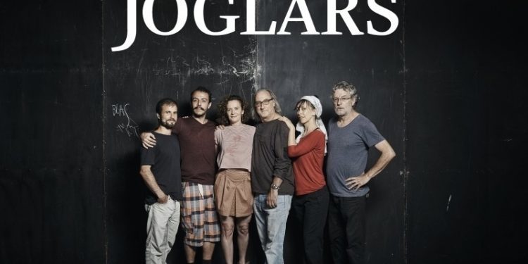 Els Joglars llegan a Vigo con «Zenit: la realidad a su medida»