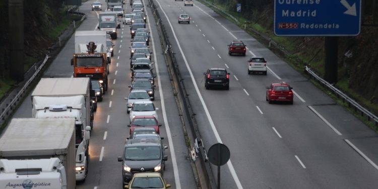 Cinco personas heridas en una colisión múltiple en O Porriño