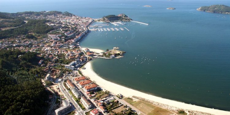 O turismo repunta en Baiona tras superar os 115.000 visitantes en 2016