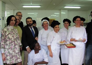 Un comedor social para o Val Miñor servido por alumnos desempregados