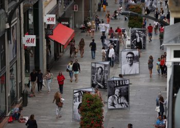 A rúa Príncipe acollerá unha exposición de 38 fotografías de Sebastiao Salgado