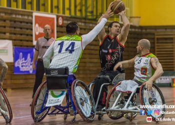 El Amfiv confirma su buen momento de forma y gana en Canarias