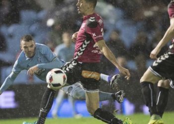 Al Celta se le moja la pólvora e irá a Mendizorroza sin ventaja