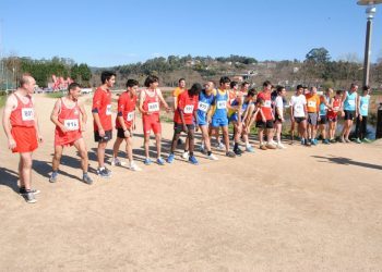 El Campeonato Gallego de campo a través reunió a casi 200 participantes